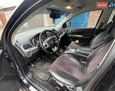 Чорний Додж Джорні, об'ємом двигуна 2.36 л та пробігом 315 тис. км за 10200 $, фото 8 на Automoto.ua