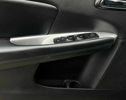 Чорний Додж Джорні, об'ємом двигуна 2.4 л та пробігом 157 тис. км за 9000 $, фото 17 на Automoto.ua