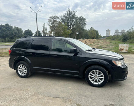 Черный Додж Джорни, объемом двигателя 2.36 л и пробегом 200 тыс. км за 8800 $, фото 5 на Automoto.ua