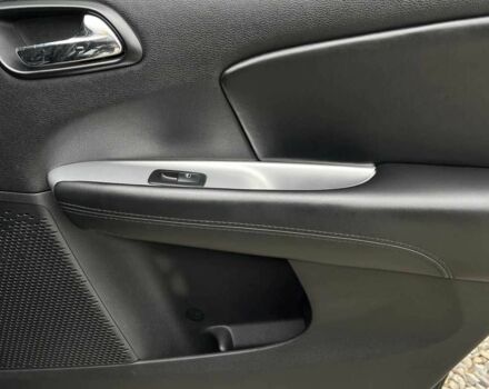 Чорний Додж Джорні, об'ємом двигуна 2.4 л та пробігом 157 тис. км за 9000 $, фото 20 на Automoto.ua