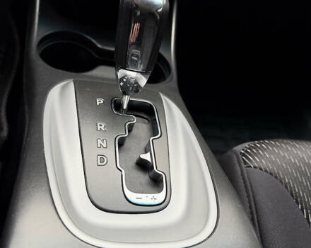 Черный Додж Джорни, объемом двигателя 2.36 л и пробегом 230 тыс. км за 9500 $, фото 15 на Automoto.ua