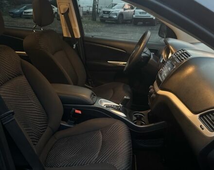 Чорний Додж Джорні, об'ємом двигуна 2.4 л та пробігом 250 тис. км за 9000 $, фото 11 на Automoto.ua