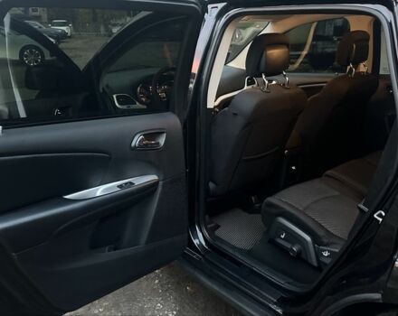 Чорний Додж Джорні, об'ємом двигуна 2.4 л та пробігом 250 тис. км за 9000 $, фото 7 на Automoto.ua