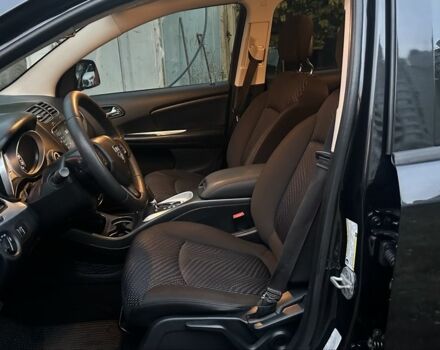 Чорний Додж Джорні, об'ємом двигуна 2.4 л та пробігом 250 тис. км за 9000 $, фото 6 на Automoto.ua