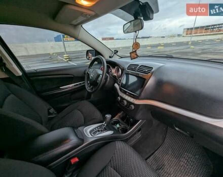 Чорний Додж Джорні, об'ємом двигуна 2.36 л та пробігом 277 тис. км за 9800 $, фото 21 на Automoto.ua