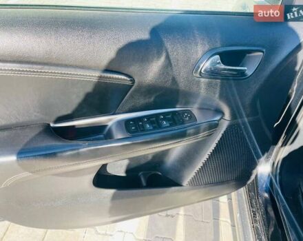 Черный Додж Джорни, объемом двигателя 2.4 л и пробегом 202 тыс. км за 12500 $, фото 13 на Automoto.ua