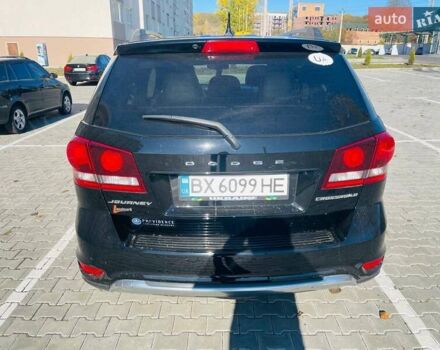 Черный Додж Джорни, объемом двигателя 2.4 л и пробегом 202 тыс. км за 12500 $, фото 6 на Automoto.ua