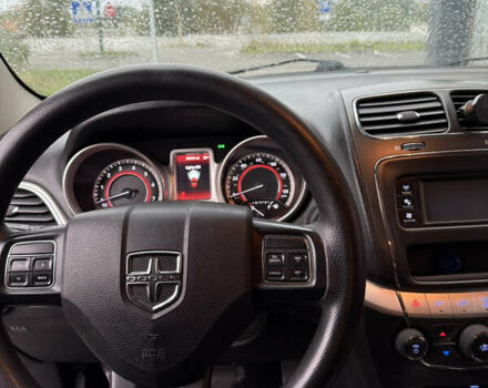 Черный Додж Джорни, объемом двигателя 2.4 л и пробегом 245 тыс. км за 8800 $, фото 7 на Automoto.ua