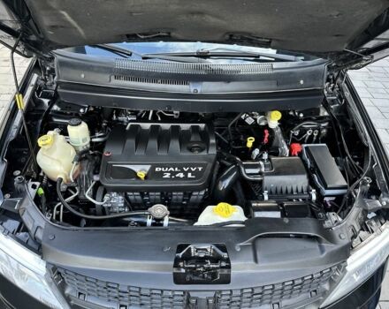 Чорний Додж Джорні, об'ємом двигуна 2.4 л та пробігом 183 тис. км за 0 $, фото 4 на Automoto.ua