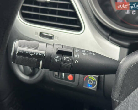 Чорний Додж Джорні, об'ємом двигуна 2.36 л та пробігом 222 тис. км за 8200 $, фото 35 на Automoto.ua