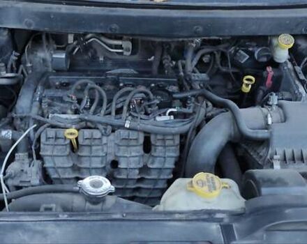 Черный Додж Джорни, объемом двигателя 2.36 л и пробегом 292 тыс. км за 9100 $, фото 6 на Automoto.ua