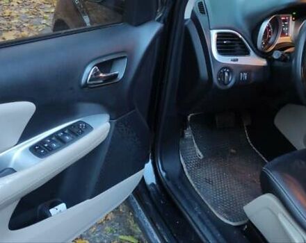 Черный Додж Джорни, объемом двигателя 2.36 л и пробегом 292 тыс. км за 9100 $, фото 3 на Automoto.ua