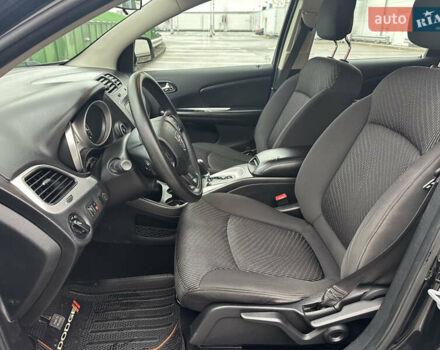 Чорний Додж Джорні, об'ємом двигуна 2.36 л та пробігом 222 тис. км за 8200 $, фото 17 на Automoto.ua