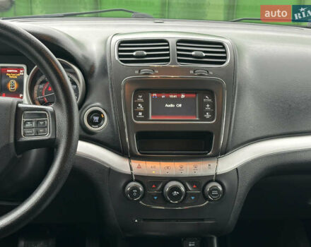 Чорний Додж Джорні, об'ємом двигуна 2.36 л та пробігом 222 тис. км за 8200 $, фото 29 на Automoto.ua