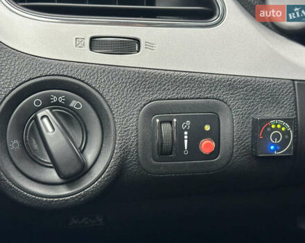 Чорний Додж Джорні, об'ємом двигуна 2.36 л та пробігом 222 тис. км за 8200 $, фото 34 на Automoto.ua