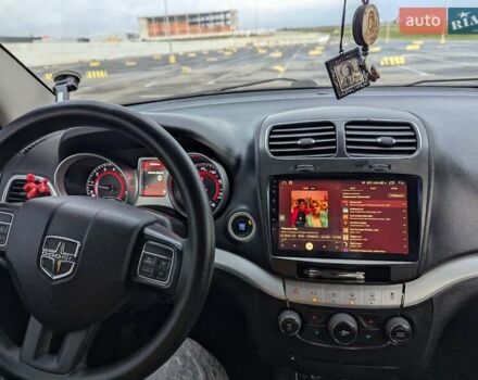 Чорний Додж Джорні, об'ємом двигуна 2.36 л та пробігом 277 тис. км за 9800 $, фото 12 на Automoto.ua