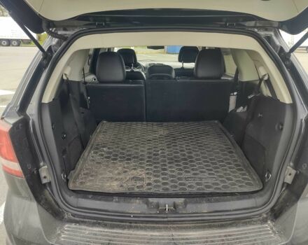 Черный Додж Джорни, объемом двигателя 2 л и пробегом 218 тыс. км за 14000 $, фото 6 на Automoto.ua