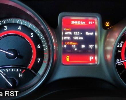 Черный Додж Джорни, объемом двигателя 2.4 л и пробегом 291 тыс. км за 9150 $, фото 7 на Automoto.ua