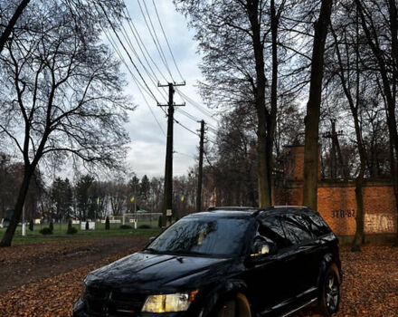 Черный Додж Джорни, объемом двигателя 2.36 л и пробегом 180 тыс. км за 11800 $, фото 3 на Automoto.ua