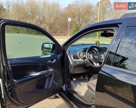 Чорний Додж Джорні, об'ємом двигуна 2.36 л та пробігом 202 тис. км за 11800 $, фото 9 на Automoto.ua