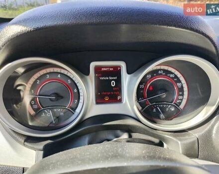 Додж Джорни 2015 в Киеве на Automoto.ua Черный Додж Джорни, объемом двигателя 2.36 л и пробегом 209 тыс. км за 10000 $, фото 10 на Automoto.ua