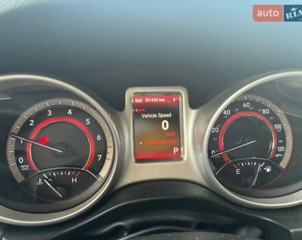 Черный Додж Джорни, объемом двигателя 2.36 л и пробегом 352 тыс. км за 9000 $, фото 12 на Automoto.ua