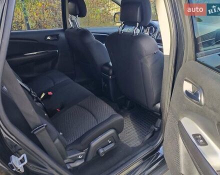 Додж Джорни 2015 в Киеве на Automoto.ua Черный Додж Джорни, объемом двигателя 2.36 л и пробегом 209 тыс. км за 10000 $, фото 8 на Automoto.ua