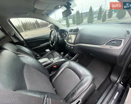 Черный Додж Джорни, объемом двигателя 2.36 л и пробегом 225 тыс. км за 10600 $, фото 14 на Automoto.ua