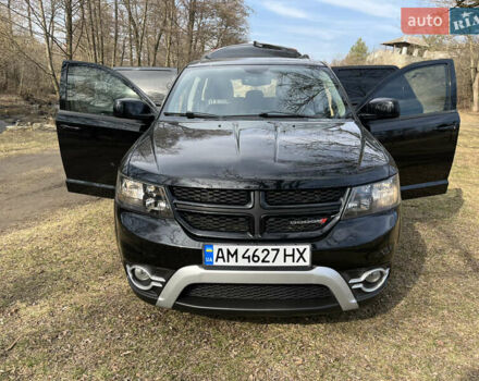 Черный Додж Джорни, объемом двигателя 2.36 л и пробегом 226 тыс. км за 11300 $, фото 7 на Automoto.ua
