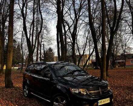 Черный Додж Джорни, объемом двигателя 2.36 л и пробегом 180 тыс. км за 11800 $, фото 1 на Automoto.ua