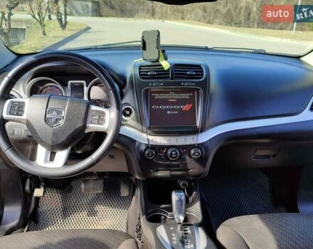 Чорний Додж Джорні, об'ємом двигуна 2.36 л та пробігом 202 тис. км за 11800 $, фото 16 на Automoto.ua