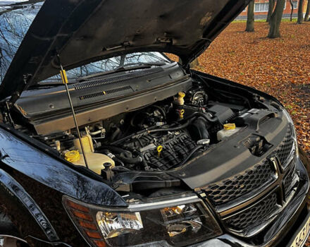 Черный Додж Джорни, объемом двигателя 2.36 л и пробегом 180 тыс. км за 11800 $, фото 31 на Automoto.ua