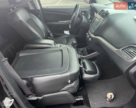 Черный Додж Джорни, объемом двигателя 2.36 л и пробегом 225 тыс. км за 10600 $, фото 15 на Automoto.ua