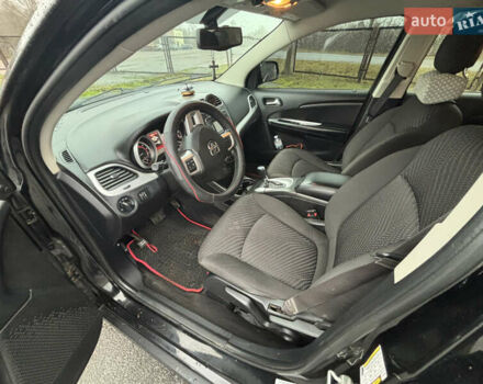 Черный Додж Джорни, объемом двигателя 2.36 л и пробегом 210 тыс. км за 9900 $, фото 5 на Automoto.ua