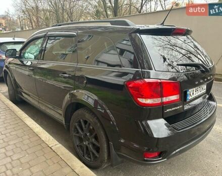 Черный Додж Джорни, объемом двигателя 2.36 л и пробегом 352 тыс. км за 9000 $, фото 4 на Automoto.ua