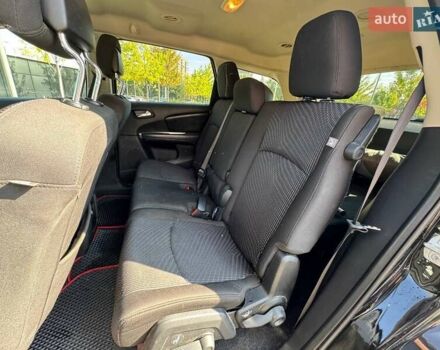 Чорний Додж Джорні, об'ємом двигуна 2.36 л та пробігом 148 тис. км за 8490 $, фото 7 на Automoto.ua