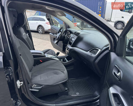 Чорний Додж Джорні, об'ємом двигуна 2.36 л та пробігом 198 тис. км за 8500 $, фото 6 на Automoto.ua