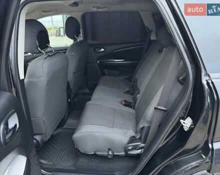 Чорний Додж Джорні, об'ємом двигуна 2.36 л та пробігом 198 тис. км за 8500 $, фото 7 на Automoto.ua