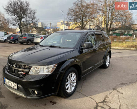 Чорний Додж Джорні, об'ємом двигуна 2.36 л та пробігом 172 тис. км за 10700 $, фото 5 на Automoto.ua