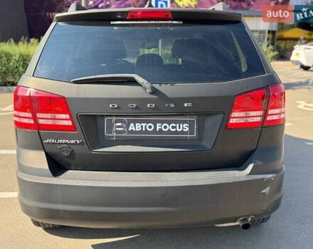 Чорний Додж Джорні, об'ємом двигуна 2.36 л та пробігом 148 тис. км за 8490 $, фото 4 на Automoto.ua