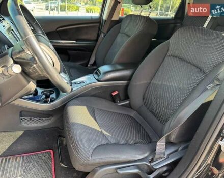 Чорний Додж Джорні, об'ємом двигуна 2.36 л та пробігом 148 тис. км за 8490 $, фото 6 на Automoto.ua