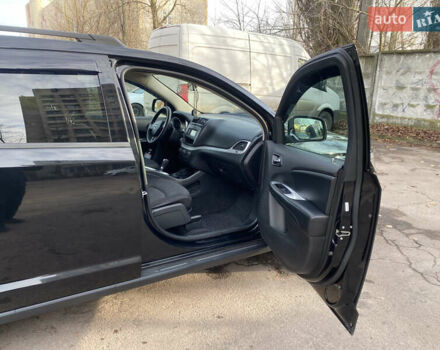 Чорний Додж Джорні, об'ємом двигуна 2.36 л та пробігом 172 тис. км за 10700 $, фото 11 на Automoto.ua