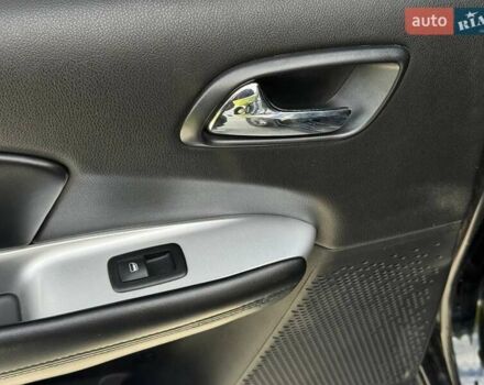 Чорний Додж Джорні, об'ємом двигуна 3.61 л та пробігом 227 тис. км за 10500 $, фото 25 на Automoto.ua