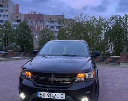 Черный Додж Джорни, объемом двигателя 2.36 л и пробегом 151 тыс. км за 12799 $, фото 1 на Automoto.ua