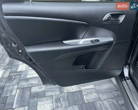 Черный Додж Джорни, объемом двигателя 2.36 л и пробегом 151 тыс. км за 12799 $, фото 12 на Automoto.ua