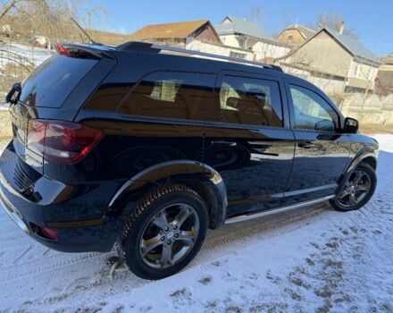 Черный Додж Джорни, объемом двигателя 2.4 л и пробегом 142 тыс. км за 11200 $, фото 4 на Automoto.ua