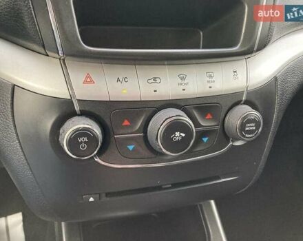 Черный Додж Джорни, объемом двигателя 3.6 л и пробегом 157 тыс. км за 1500 $, фото 17 на Automoto.ua