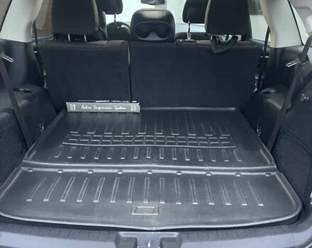 Черный Додж Джорни, объемом двигателя 2.36 л и пробегом 151 тыс. км за 12799 $, фото 16 на Automoto.ua