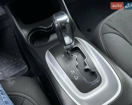 Чорний Додж Джорні, об'ємом двигуна 2.36 л та пробігом 198 тис. км за 8500 $, фото 12 на Automoto.ua