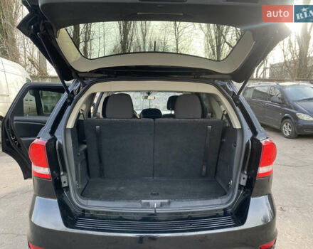 Чорний Додж Джорні, об'ємом двигуна 2.36 л та пробігом 172 тис. км за 10700 $, фото 19 на Automoto.ua